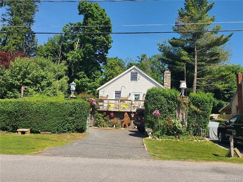 1st image of 108 Lakeshore Dr E
