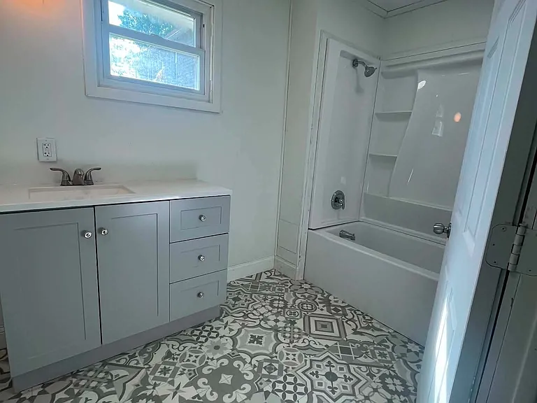 2037 North Ave — Photo 12