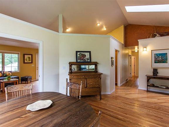 3rd image of 1845 Homestead Dr