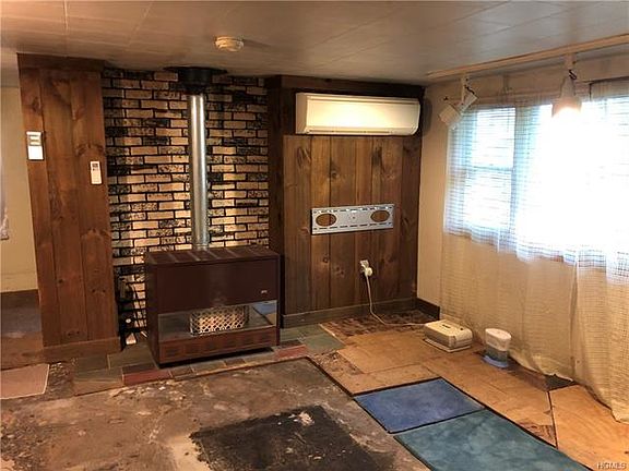 5th image of 15 Cullen Ave