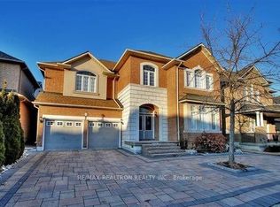 22 Saint Urbain Dr, Vaughan, ON L4H2X4