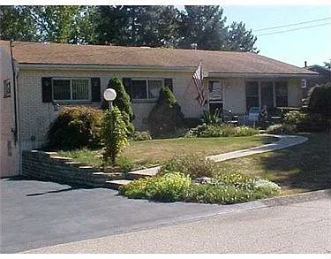837 Macbeth Dr photo 1
