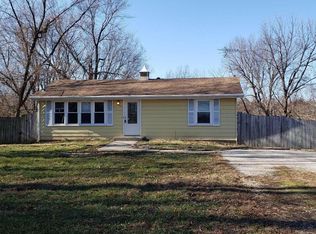 2014 N Hines Rd, Independence, MO 64058