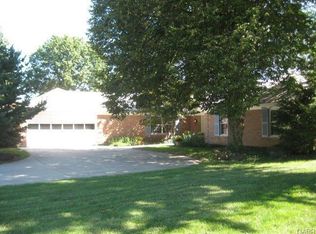476 Cedarleaf Dr, Dayton, OH 45459