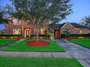 11804 Crescent Cove Dr, Pearland, TX 77584