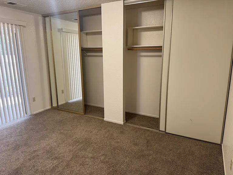 102 Marina Dr N — Photo 5