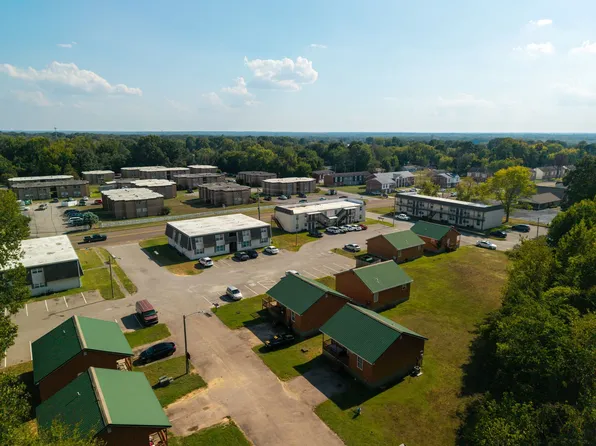 809 Old Hickory Blvd, Jackson, TN 38305