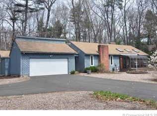 4 Rickwood Ln, Granby, CT 06035