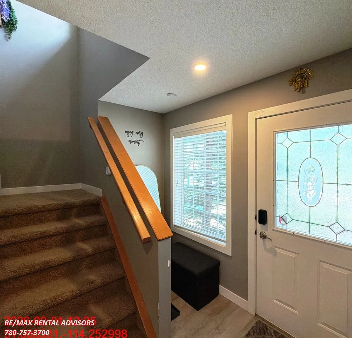 50 Valley Ponds Crescent Northwest — Photo 3