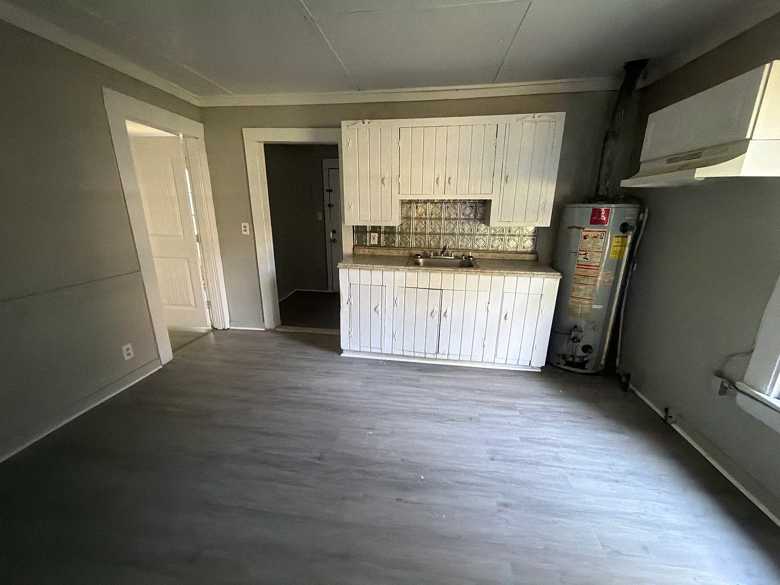 2 bed, 820 sqft, $1,150 — Photo 3