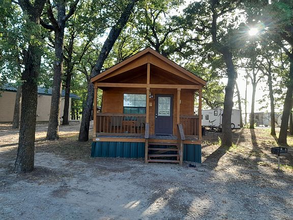 4th image of 10283 McKenzie Cabin 8