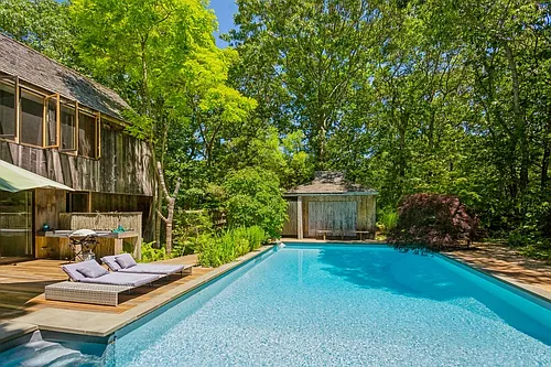 30 N Hollow Dr Photo 1