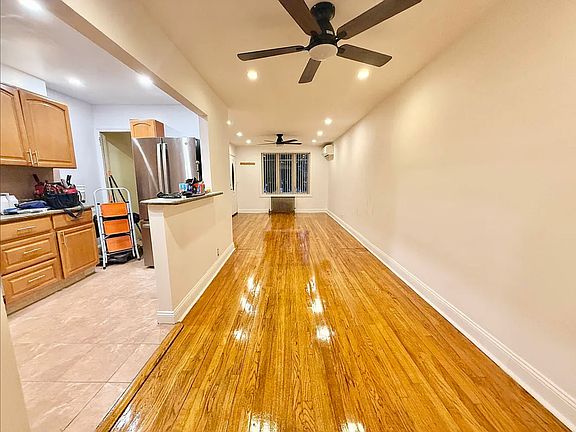 4th image of 2045 28th St #1
