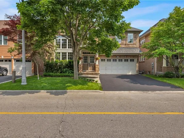 1392 Pinecliff Rd, Oakville, ON L6M 3Z1