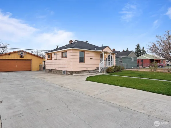 123 F Street NE, Ephrata, WA 98823