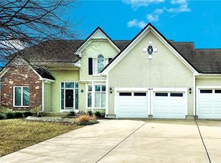 1817 SW Summit Valley Dr, Lees Summit, MO 64081