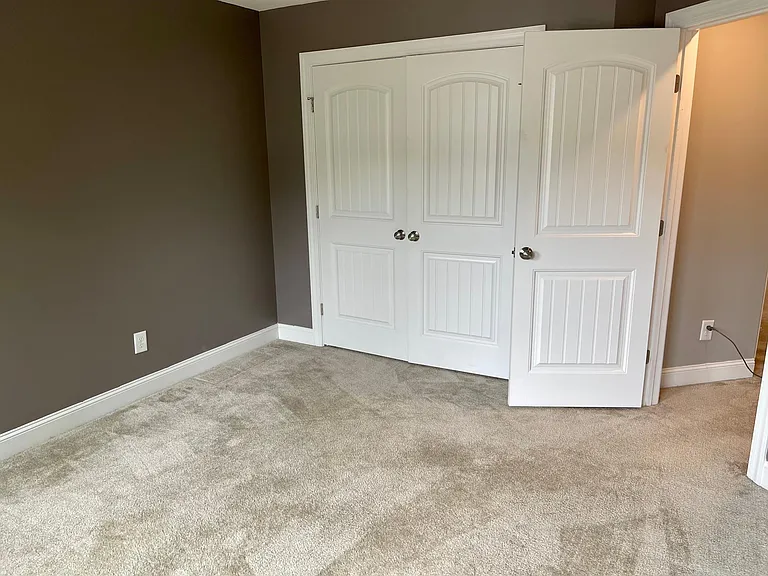 411 Lionel St — Photo 23