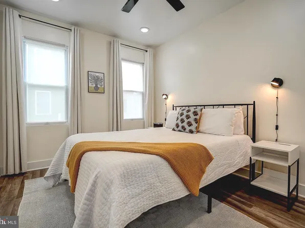 2203 Catharine St, Philadelphia, PA 19146