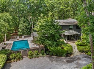 1571 Sagg Rd, Sag Harbor, NY 11963