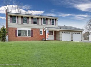 14 Shiloh Rd, Manalapan, NJ 07726