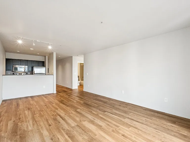 15-web-or-mls-1610 16th Ave unit 31 Seattle-S3112-005 15-web-or-mls-1610 16th Ave unit 31 Seattle-S3112-005
