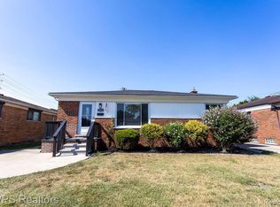 18013 Prosper Ave, Eastpointe, MI 48021