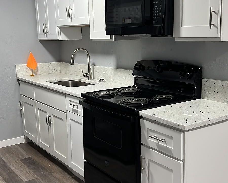 1st image of 1313 39th St #2