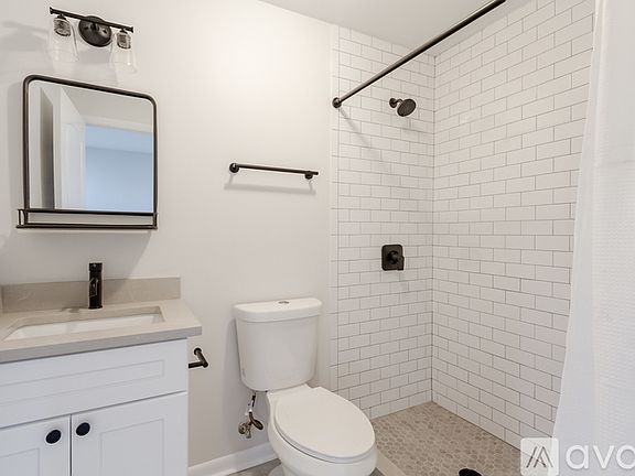 5th image of 1644 W 21st St