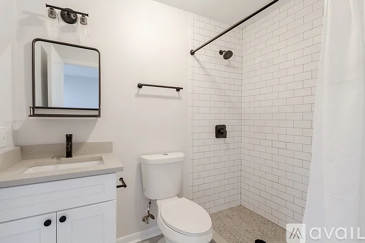 1644 W 21st St — Photo 5