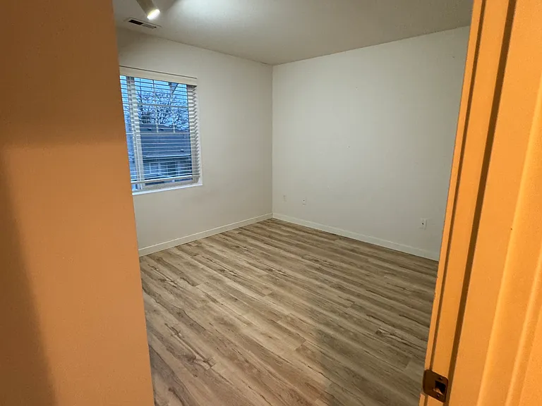21415 40th Pl S — Photo 11