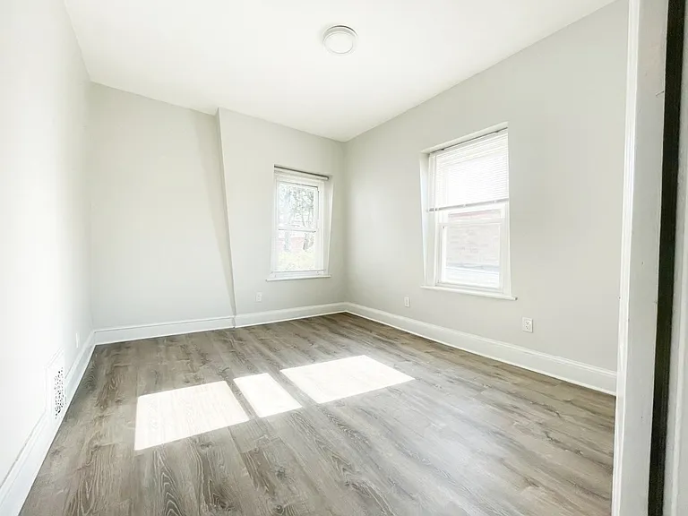 30 Woodbine St #2 — Photo 15