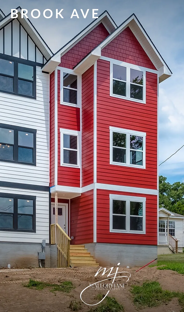 Building Photo - 1573 S Brooks Ave