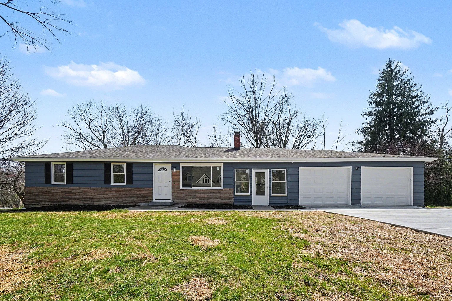 4370 Oliver Rd photo 1