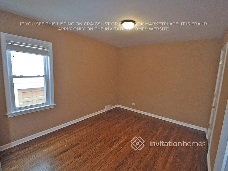 6042 W Bryn Mawr Ave — Photo 6