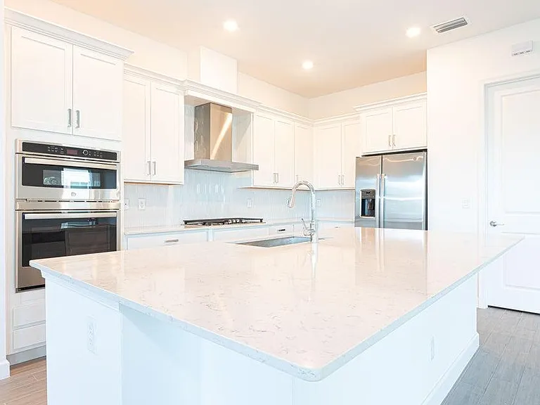 1132 Haywagon Trl — Photo 10