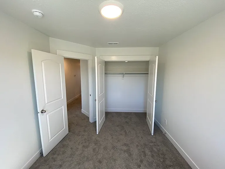 2083 N 4260 W — Photo 17