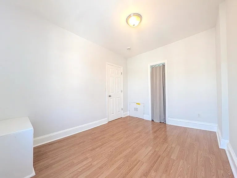 69 Beacon Ave #3 — Photo 11