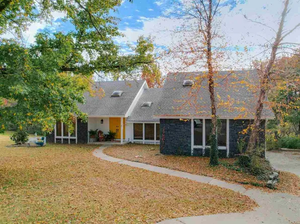 5 Ramblewood St, Ponca City, OK 74604