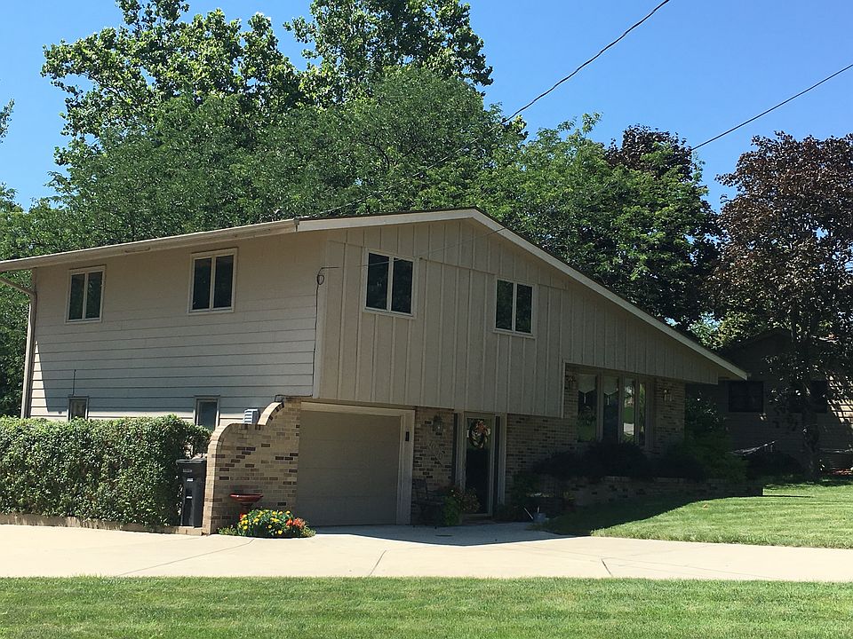 1st image of 7090 NW 22nd St