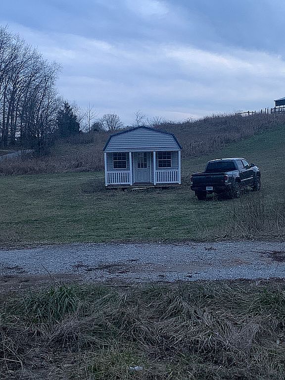 2305 Defries Rd, Canmer, KY 42722 Zillow