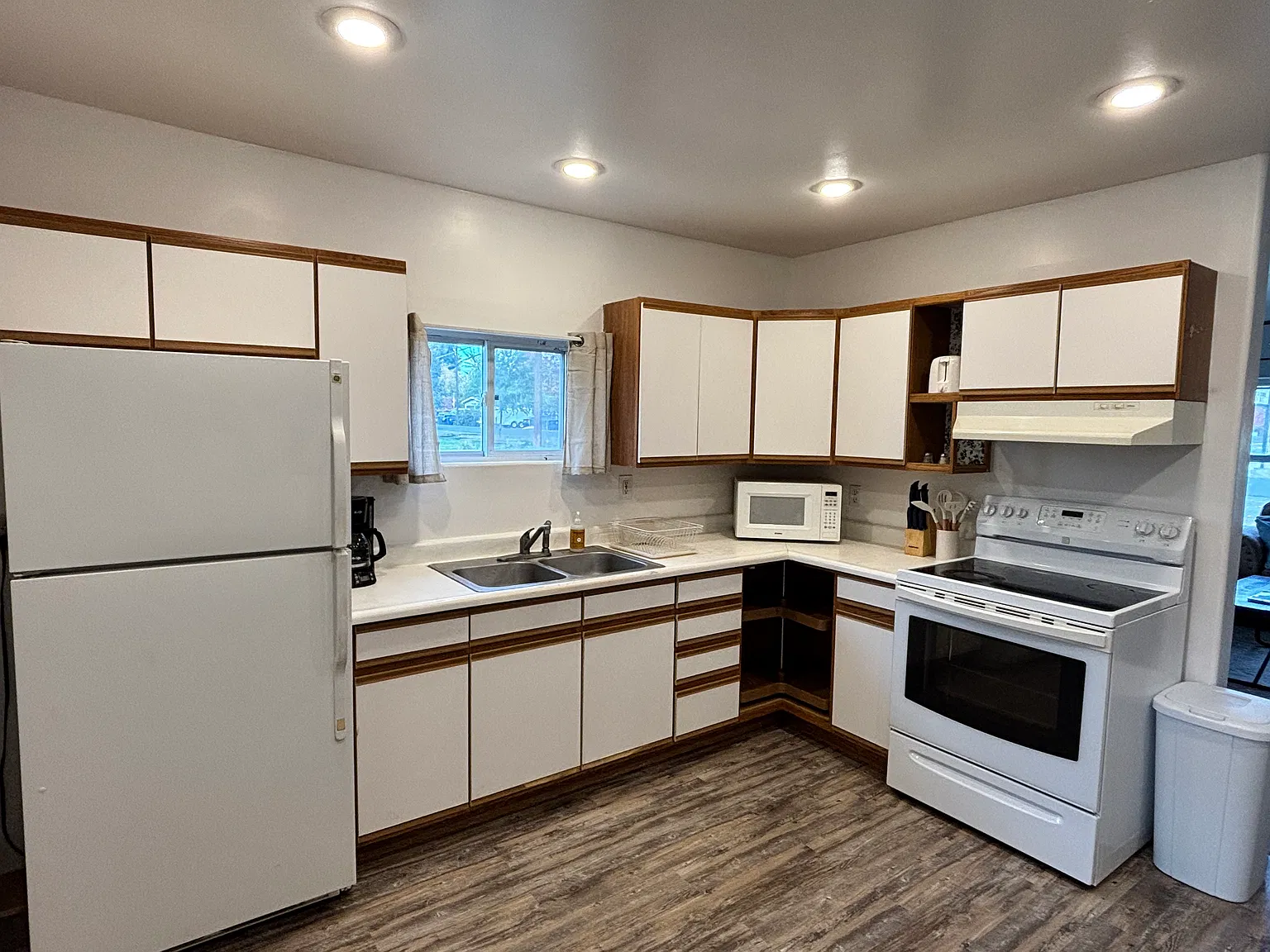 2 bed, 800 sqft, $1,450 — Photo 2