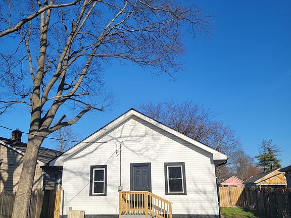 4th image of 1032 Groff Ave