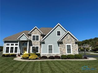 25643 Wood Creek Rd, Perrysburg, OH 43551