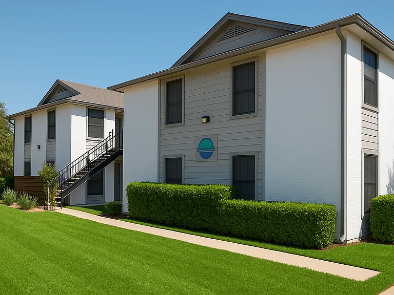 Crest River District Apartments — Photo 10