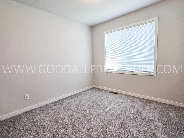 18203 Alpine Dr — Photo 11