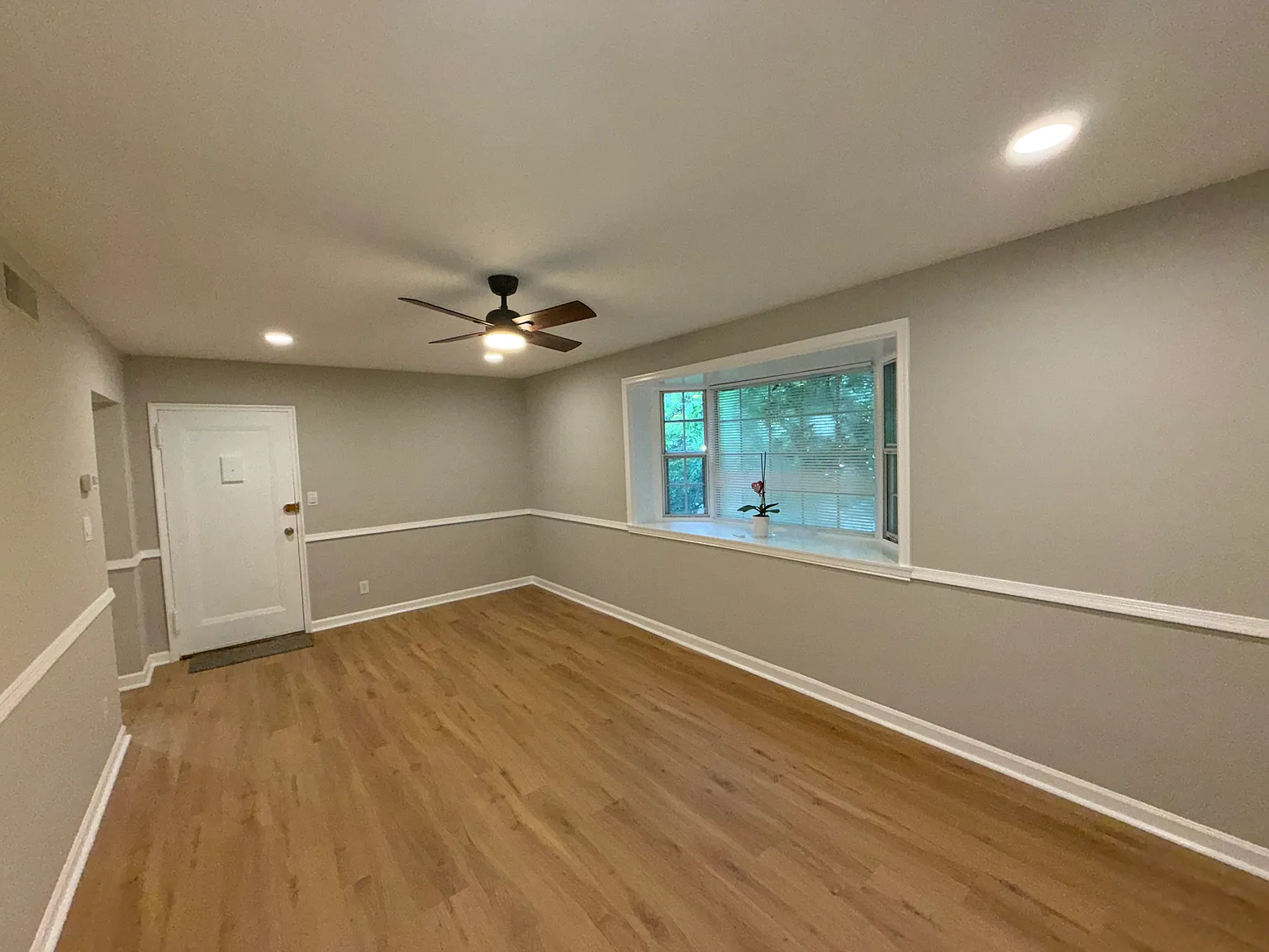 1 bed, 570 sqft, $1,850 — Photo 2