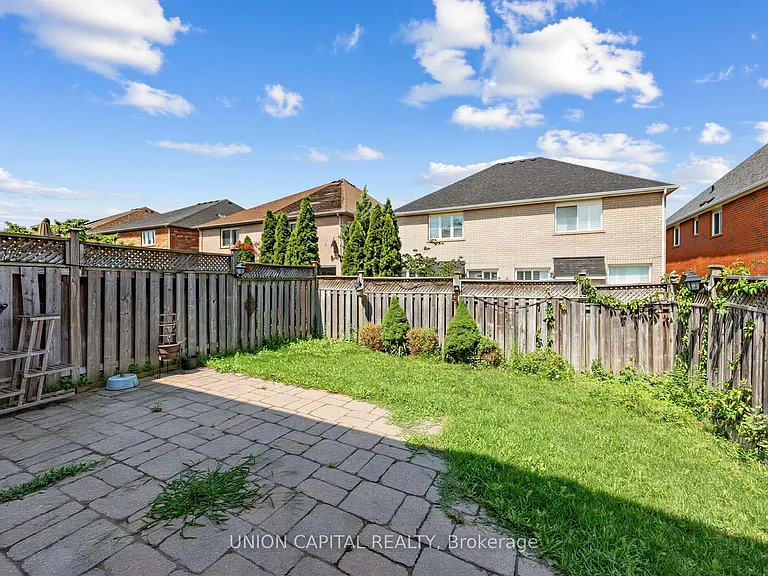 3186 Cabano Cres — Photo 29