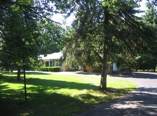 22W060 Broker Rd, Medinah, IL 60157