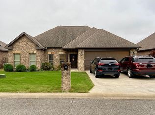 615 Greenwood Dr, Searcy, AR 72143