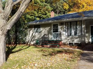 122 S 8th St, River Falls, WI 54022